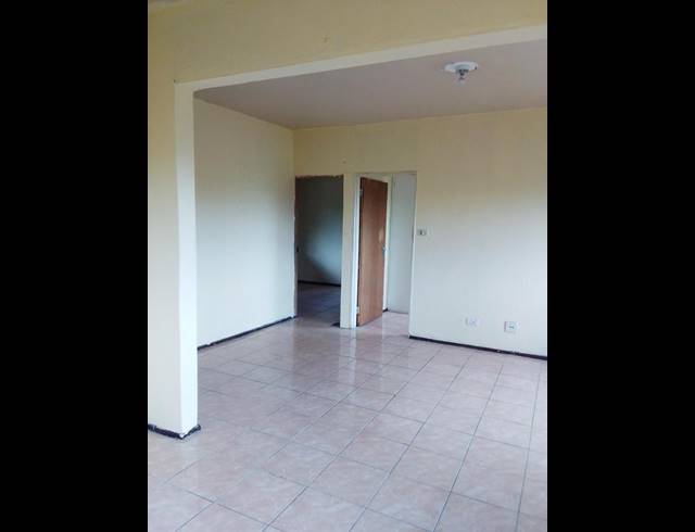 2 BEDROOM APARTMENT FOR SALE IN EMPANGENI CENTRAL